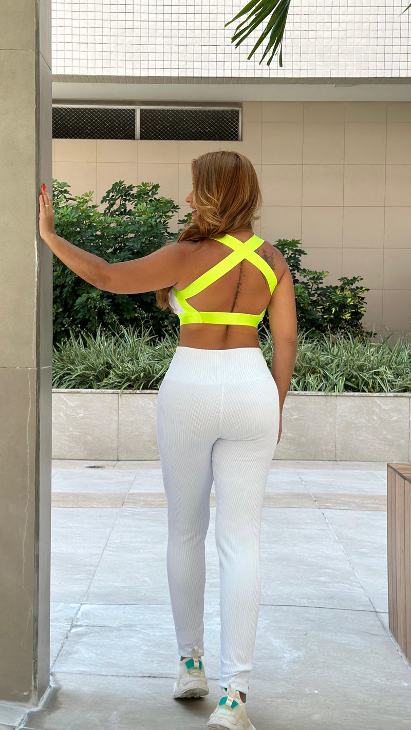 CONJUNTO CALÇA CANELADO 3D BRANCO C/ ELÁSTICO VERDE NEON